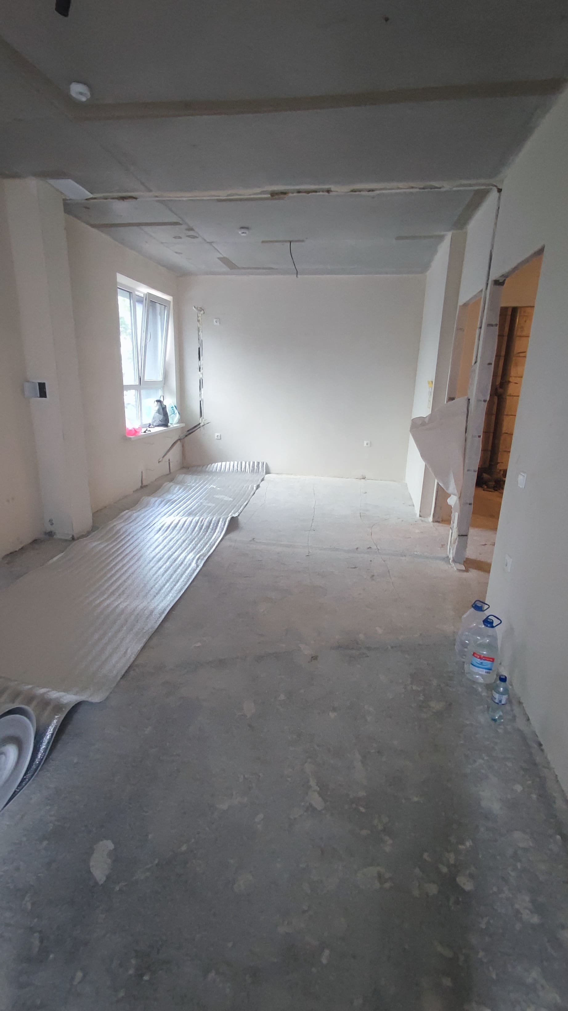 ДЕМОНТАЖ СТЕНЫ В СПАЛЬНЕ